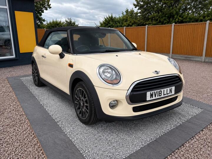 MINI CONVERTIBLE 1.5 Cooper Euro 6 (s/s) 2dr