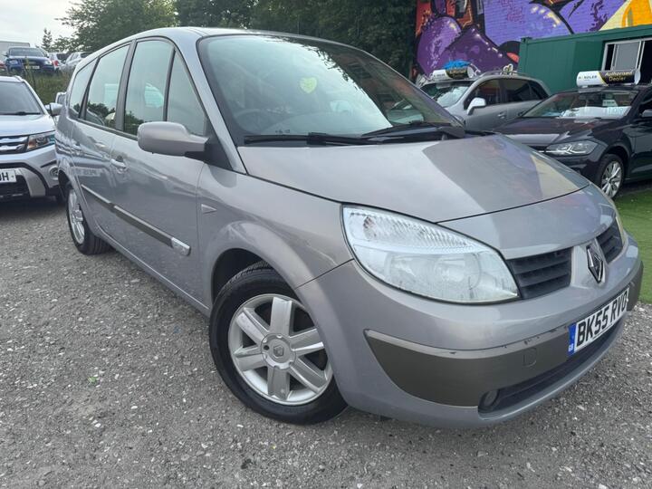 Renault Grand Scenic 2.0 VVT Dynamique 5dr Renault Grand Scenic 2.0 VVT Dynamique 5dr
