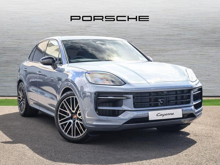 Porsche Cayenne 3.0 V6 E-Hybrid 25.9kWh Black Edition TiptronicS 4WD Euro 6 (s/s) 5dr