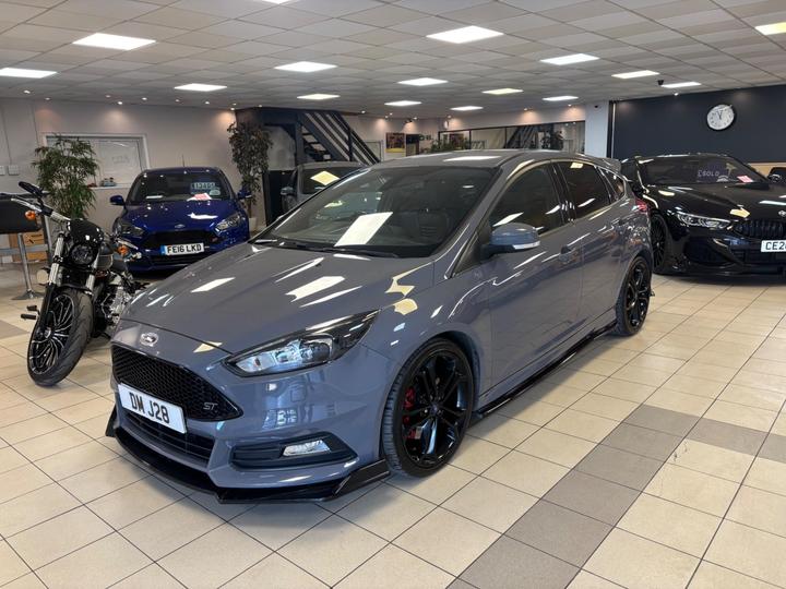 Ford Focus 2.0T EcoBoost ST-3 Euro 6 (s/s) 5dr
