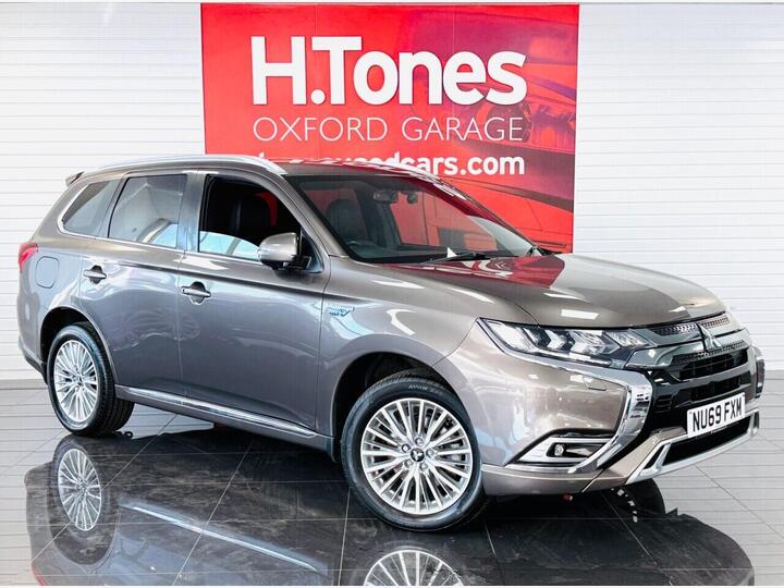 Mitsubishi OUTLANDER 2.4h TwinMotor 13.8kWh 4h CVT 4WD Euro 6 (s/s) 5dr