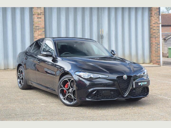 Alfa Romeo Giulia 2.0T Veloce Auto Euro 6 (s/s) 4dr Alfa Romeo Giulia 2.0T Veloce Auto Euro 6 (s/s) 4dr