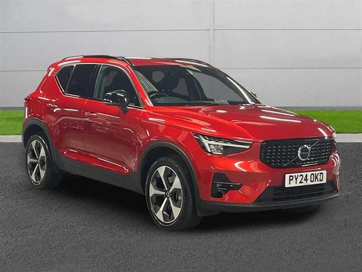 Volvo Xc40 2.0 B3 MHEV Plus Dark DCT Auto Euro 6 (s/s) 5dr