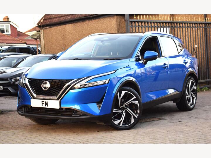 Nissan Qashqai 1.3 DIG-T MHEV Tekna+ XTRON Euro 6 (s/s) 5dr Nissan Qashqai 1.3 DIG-T MHEV Tekna+ XTRON Euro 6 (s/s) 5dr