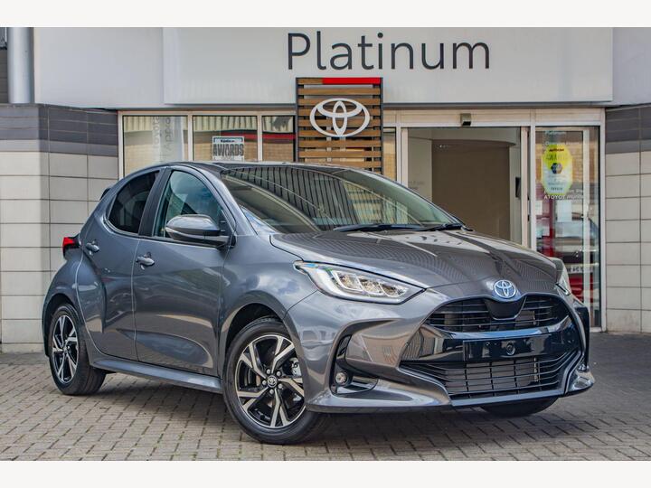 Toyota Yaris 1.5 VVT-h Design E-CVT Euro 6 (s/s) 5dr