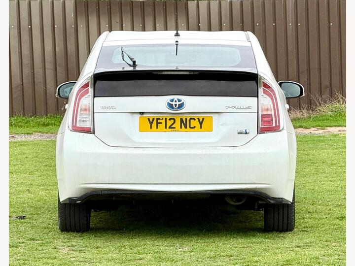 Toyota Prius 1.8 VVT-h T Spirit CVT Euro 5 (s/s) 5dr Toyota Prius 1.8 VVT-h T Spirit CVT Euro 5 (s/s) 5dr