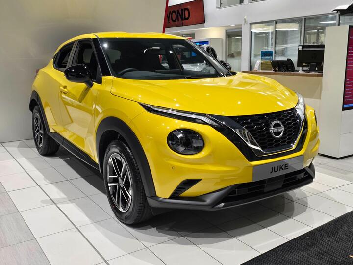 Nissan JUKE 1.0 DIG-T N-Connecta DCT Auto Euro 6 (s/s) 5dr