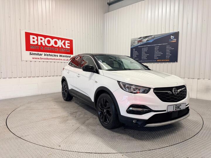 Vauxhall Grandland X 1.2 Turbo SRi Nav Euro 6 (s/s) 5dr Vauxhall Grandland X 1.2 Turbo SRi Nav Euro 6 (s/s) 5dr