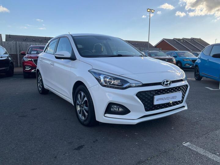 Hyundai I20 1.2 SE Launch Edition Euro 6 (s/s) 5dr Hyundai I20 1.2 SE Launch Edition Euro 6 (s/s) 5dr