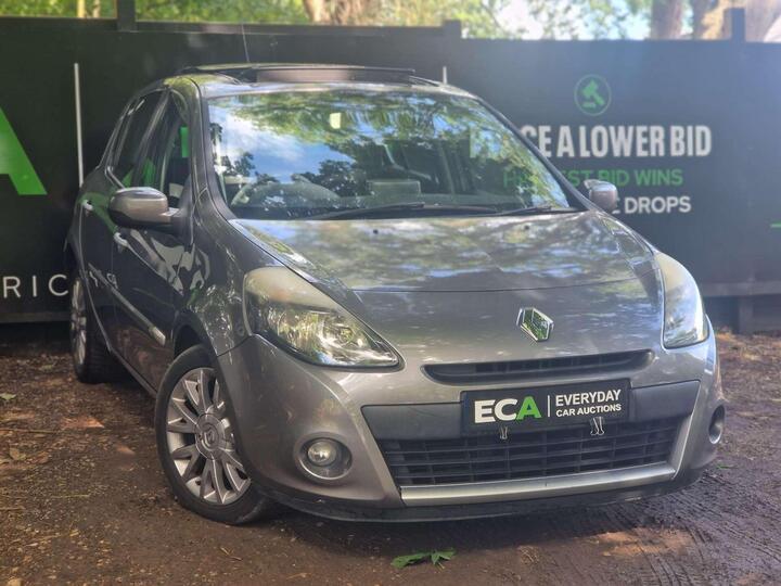 Renault Clio 1.2 TCe Dynamique TomTom Euro 5 5dr