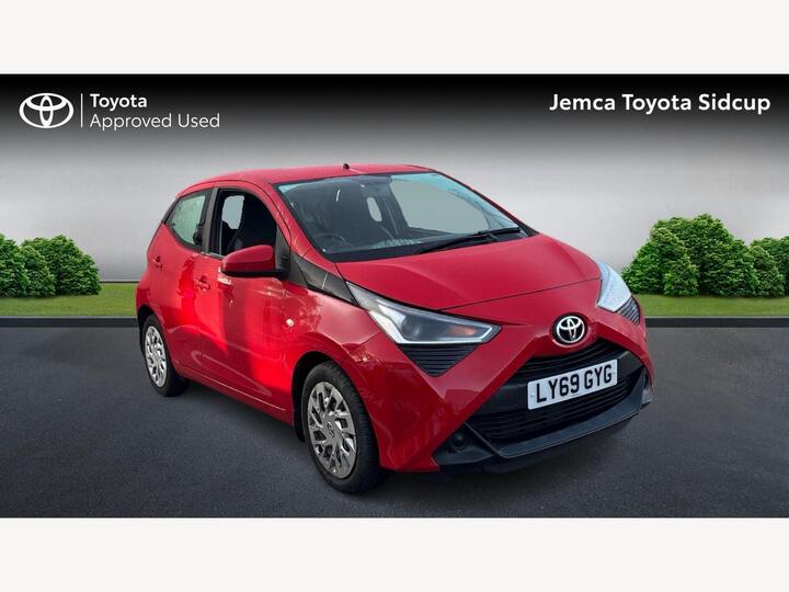 Toyota AYGO 1.0 VVT-i X-play X-shift Euro 6 5dr