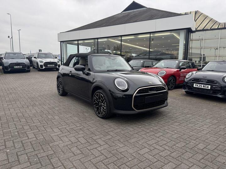 MINI Cooper Convertible 2.0C Exclusive Steptronic Euro 6 (s/s) 2dr