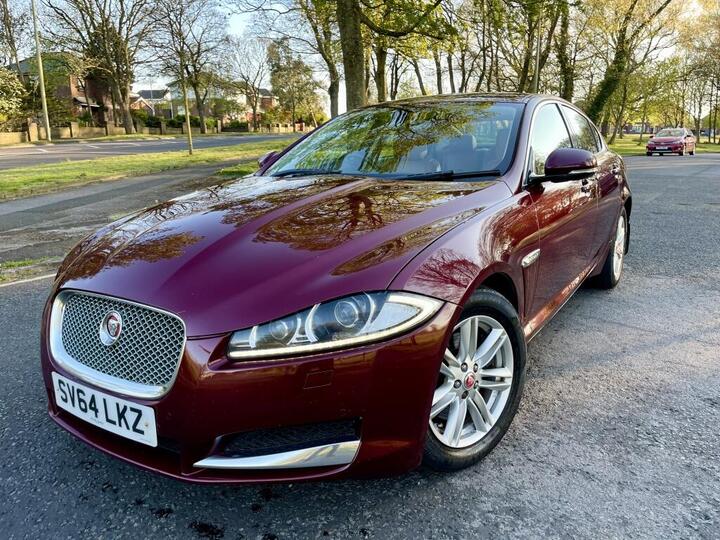 Jaguar XF DIESEL SALOON 2.2d Premium Luxury Auto Euro 5 (s/s) 4dr