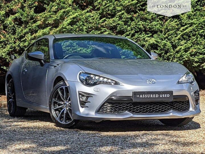 Toyota GT86 2.0 Boxer D-4S Pro Euro 6 2dr