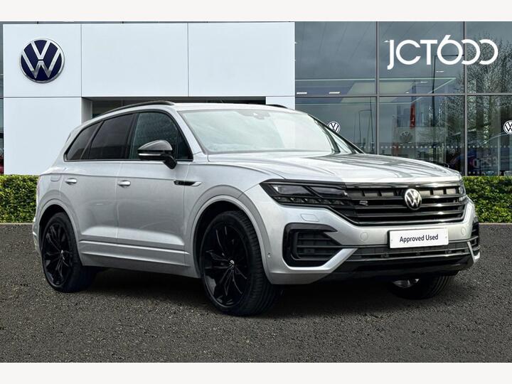 Volkswagen Touareg 3.0 TDI V6 Black Edition Tiptronic 4Motion Euro 6 (s/s) 5dr Volkswagen Touareg 3.0 TDI V6 Black Edition Tiptronic 4Motion Euro 6 (s/s) 5dr