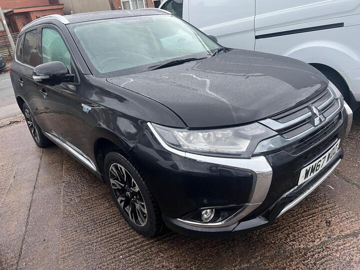 Mitsubishi Outlander 2.0h 12kWh 4h CVT 4WD Euro 6 (s/s) 5dr