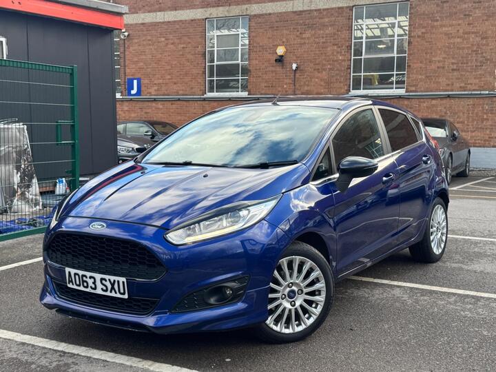 Ford Fiesta 1.0T EcoBoost Titanium Powershift Euro 5 5dr Ford Fiesta 1.0T EcoBoost Titanium Powershift Euro 5 5dr
