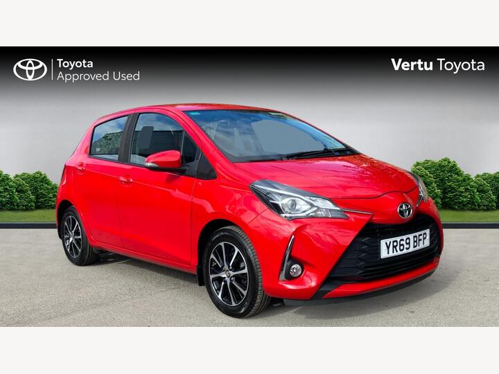 Toyota Yaris 1.5 VVT-i Icon Tech Euro 6 5dr