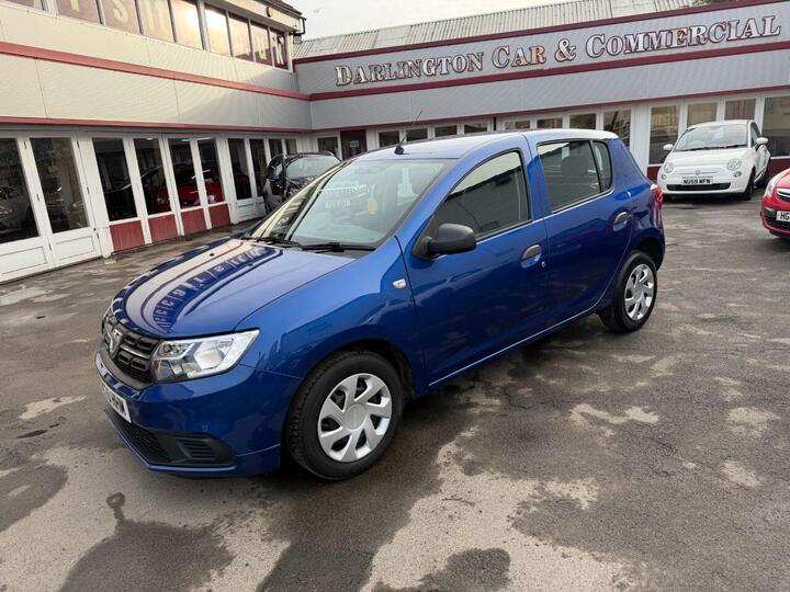 Dacia SANDERO 1.0 SCe Essential Euro 6 5dr Dacia SANDERO 1.0 SCe Essential Euro 6 5dr