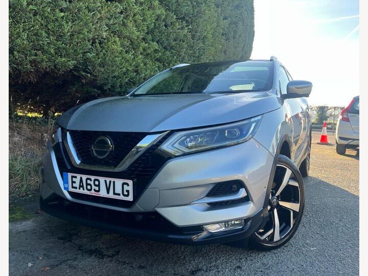 Nissan QASHQAI 1.3 DIG-T Tekna Euro 6 (s/s) 5dr