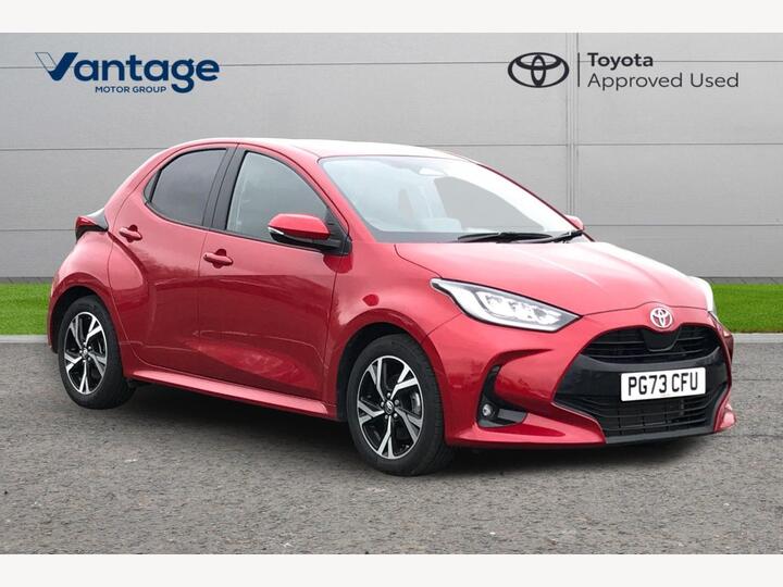 Toyota Yaris 1.5 VVT-h Design E-CVT Euro 6 (s/s) 5dr