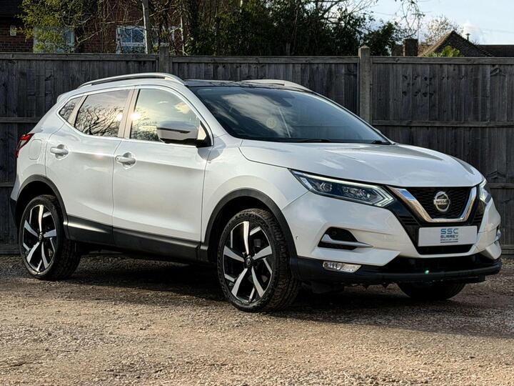 Nissan QASHQAI 1.3 DIG-T Tekna Euro 6 (s/s) 5dr