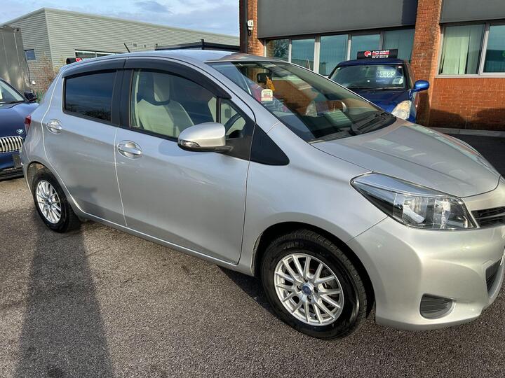 Toyota Vitz AUTOMATIC 990cc ONLY 38,090 MILES