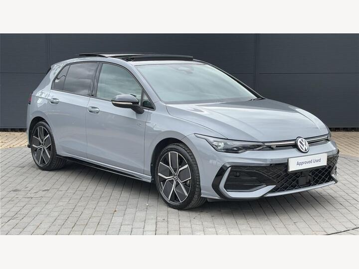 Volkswagen Golf 1.5 ETSI MHEV Black Edition DSG Euro 6 (s/s) 5dr Volkswagen Golf 1.5 ETSI MHEV Black Edition DSG Euro 6 (s/s) 5dr