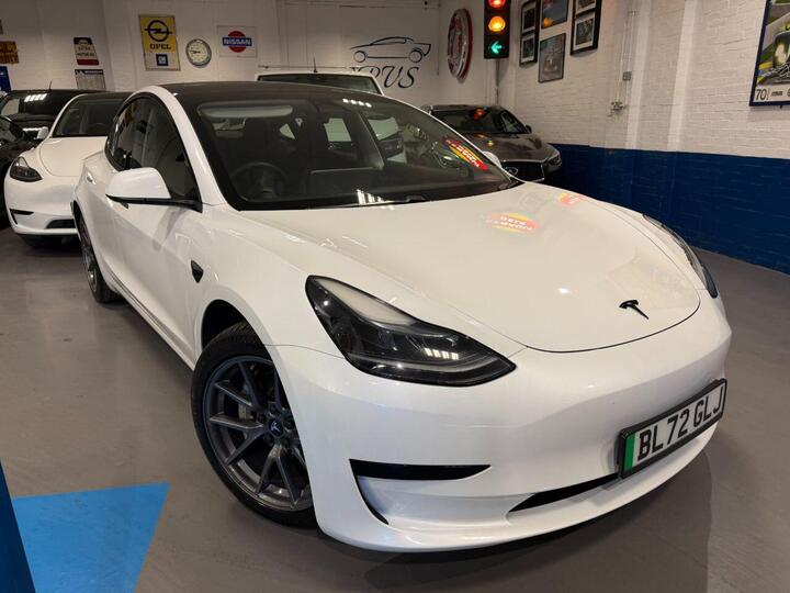 Tesla Model 3 Auto RWD 4dr