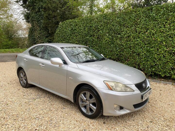 Lexus IS 2.2 220TD 4dr