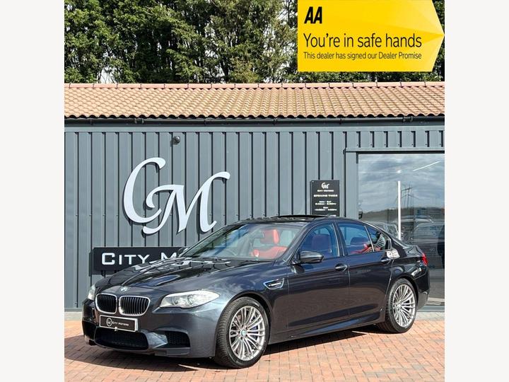 BMW M5 4.4 V8 DCT Euro 5 (s/s) 4dr