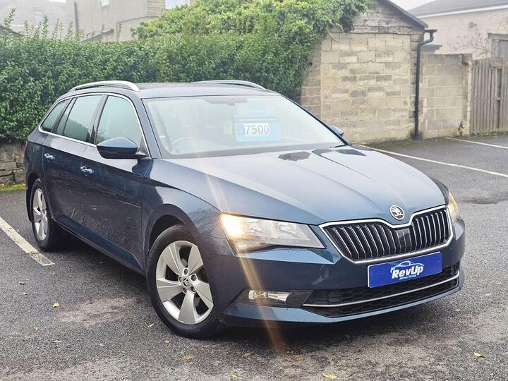 Skoda Superb 1.6 TDI SE Euro 6 (s/s) 5dr Skoda Superb 1.6 TDI SE Euro 6 (s/s) 5dr