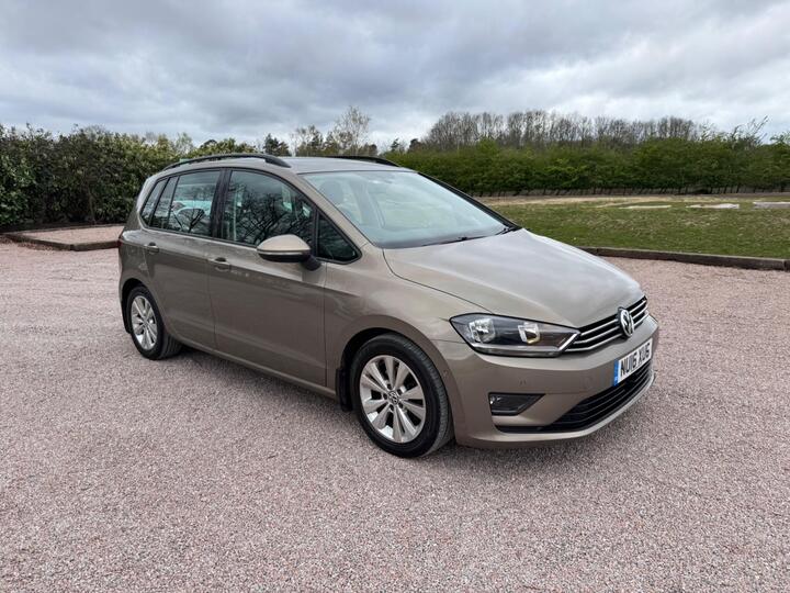 Volkswagen Golf SV 2.0 TDI BlueMotion Tech SE DSG Euro 6 (s/s) 5dr Volkswagen Golf SV 2.0 TDI BlueMotion Tech SE DSG Euro 6 (s/s) 5dr