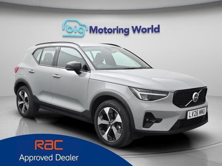 Volvo XC40 2.0 B4 MHEV Plus Dark DCT Auto Euro 6 (s/s) 5dr