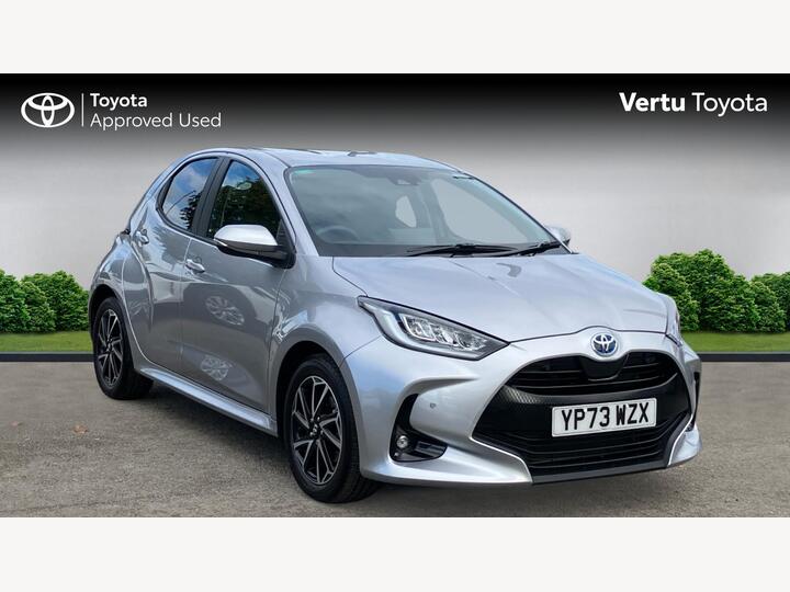 Toyota Yaris 1.5 VVT-h Design E-CVT Euro 6 (s/s) 5dr
