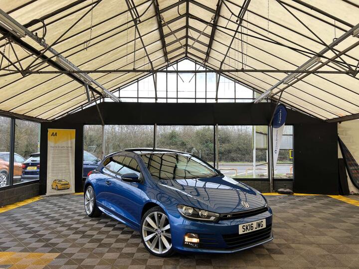Volkswagen SCIROCCO 2.0 TDI BlueMotion Tech R-Line DSG Euro 6 (s/s) 3dr Volkswagen SCIROCCO 2.0 TDI BlueMotion Tech R-Line DSG Euro 6 (s/s) 3dr