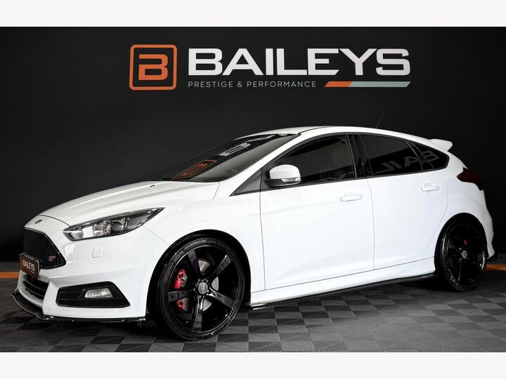Ford Focus 2.0T EcoBoost ST-3 Euro 6 (s/s) 5dr