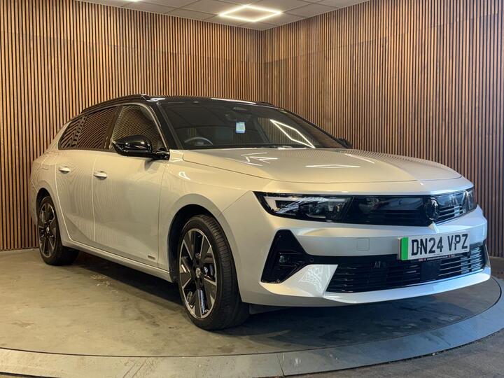 Vauxhall Astra Electric 54kWh Ultimate Sports Tourer Auto 5dr Vauxhall Astra Electric 54kWh Ultimate Sports Tourer Auto 5dr