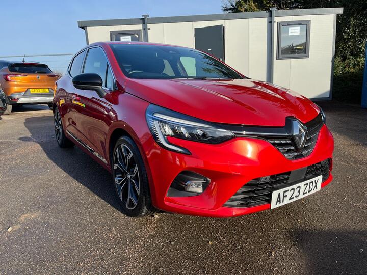 Renault Clio 1.6 E-TECH Techno Auto Euro 6 (s/s) 5dr