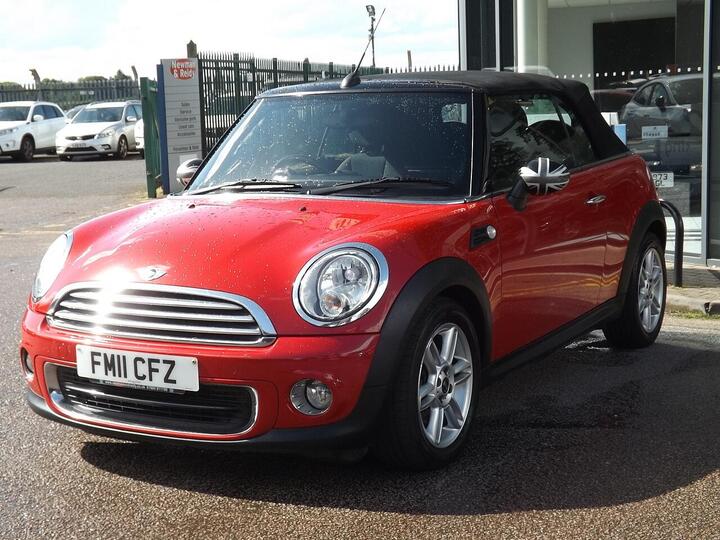 MINI Convertible 1.6 One Euro 5 2dr MINI Convertible 1.6 One Euro 5 2dr