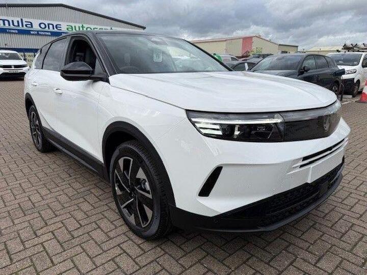 Vauxhall Grandland 1.2 MHEV Ultimate E-DCT Euro 6 (s/s) 5dr