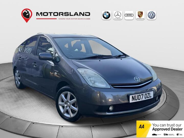 Toyota Prius 1.5 T4 CVT 5dr