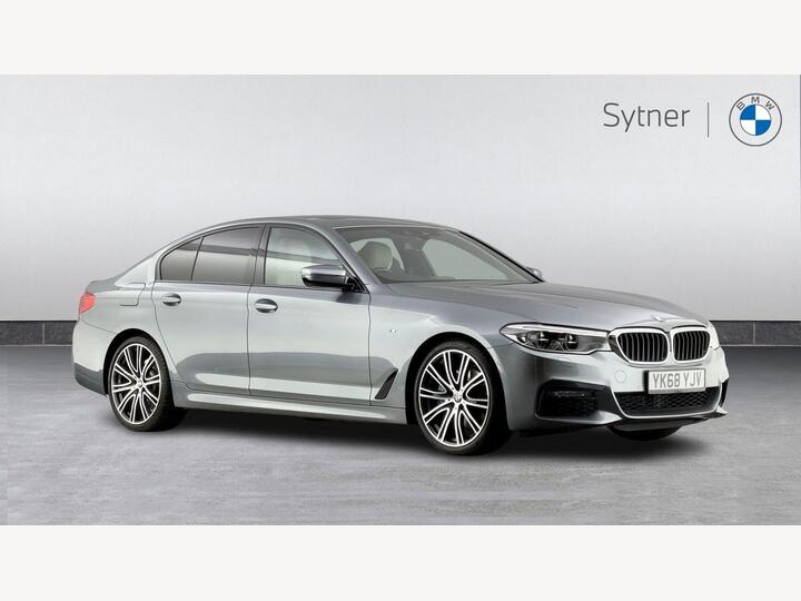 BMW 5 SERIES 3.0 530d M Sport Auto XDrive Euro 6 (s/s) 4dr BMW 5 SERIES 3.0 530d M Sport Auto XDrive Euro 6 (s/s) 4dr