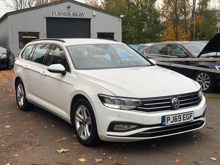 Volkswagen Passat 1.6 TDI SE Nav DSG Euro 6 (s/s) 5dr Volkswagen Passat 1.6 TDI SE Nav DSG Euro 6 (s/s) 5dr