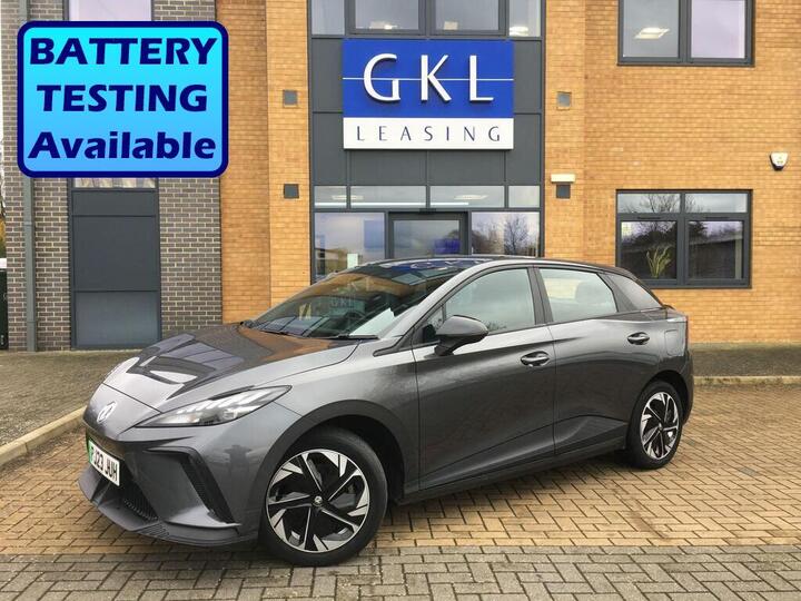 MG MG4 64kWh SE Long Range Auto 5dr