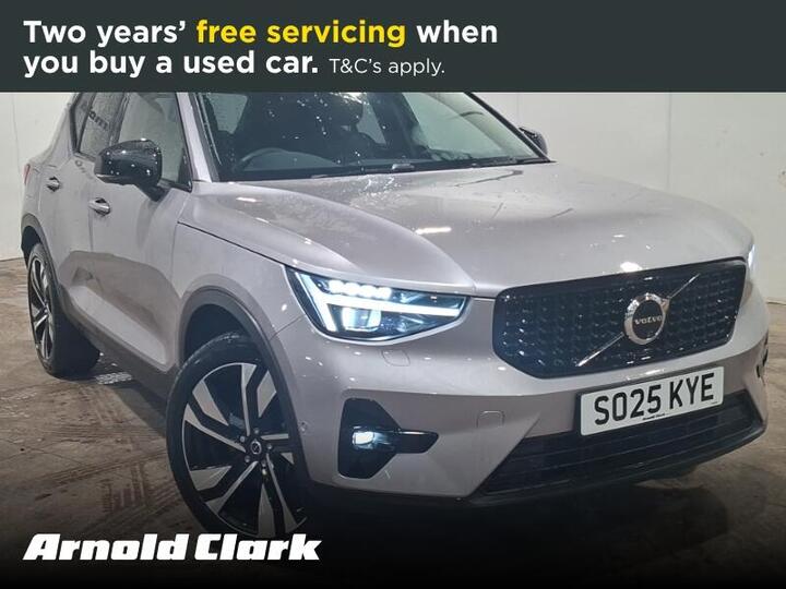 Volvo XC40 2.0 B3 MHEV Ultra Dark DCT Auto Euro 6 (s/s) 5dr