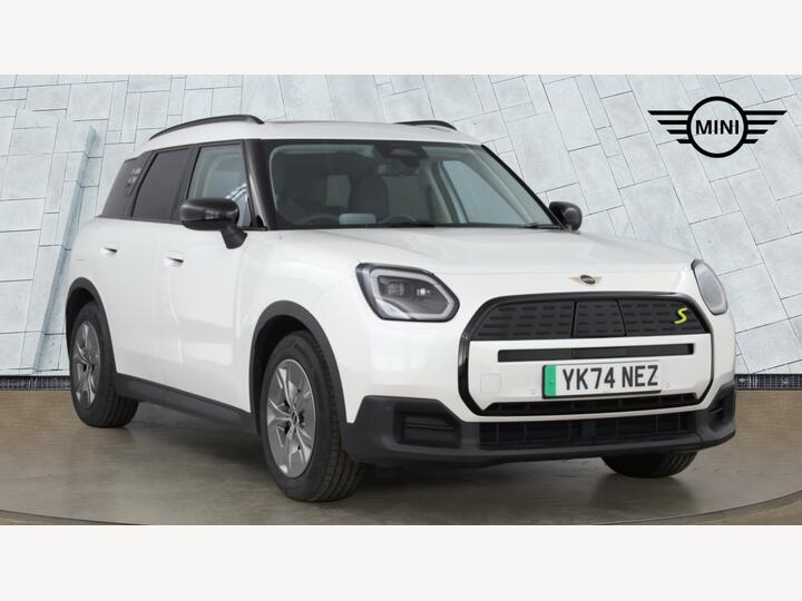 MINI Countryman SE 66.5kWh Classic Auto ALL4 5dr