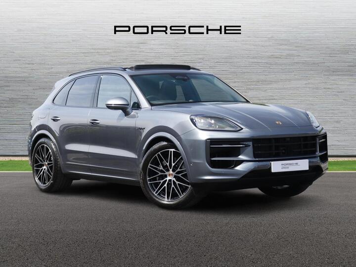 Porsche Cayenne 3.0 V6 E-Hybrid 25.9kWh Black Edition TiptronicS 4WD Euro 6 (s/s) 5dr