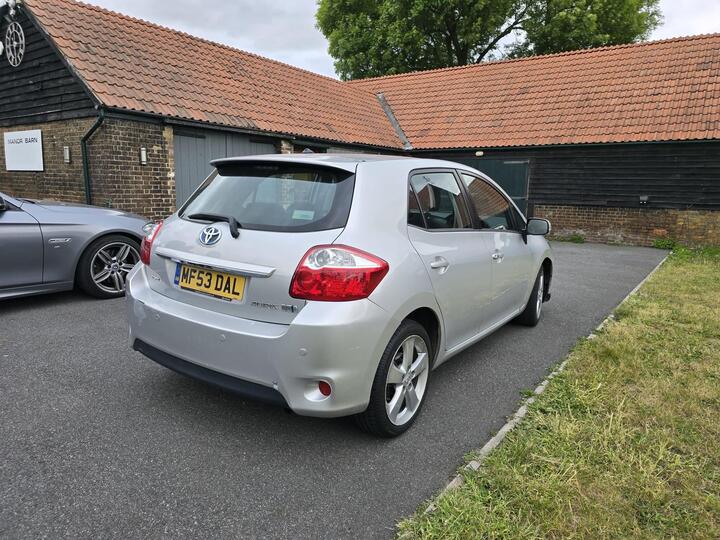 Toyota Auris 1.8 VVT-h T Spirit CVT Euro 5 (s/s) 5dr