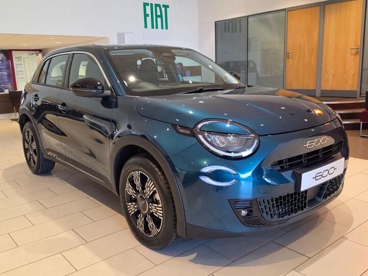 Fiat 600 1.2 MHEV E-DCT Euro 6 (s/s) 5dr